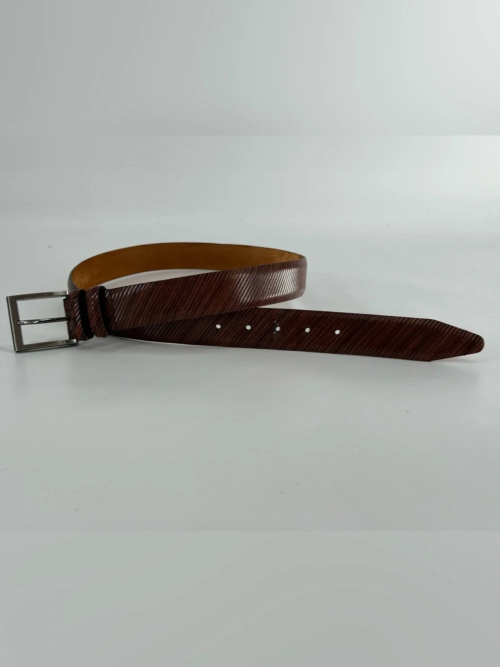 Lejon Beveled Edge Men’s Italian Calfskin Belt 14333 44